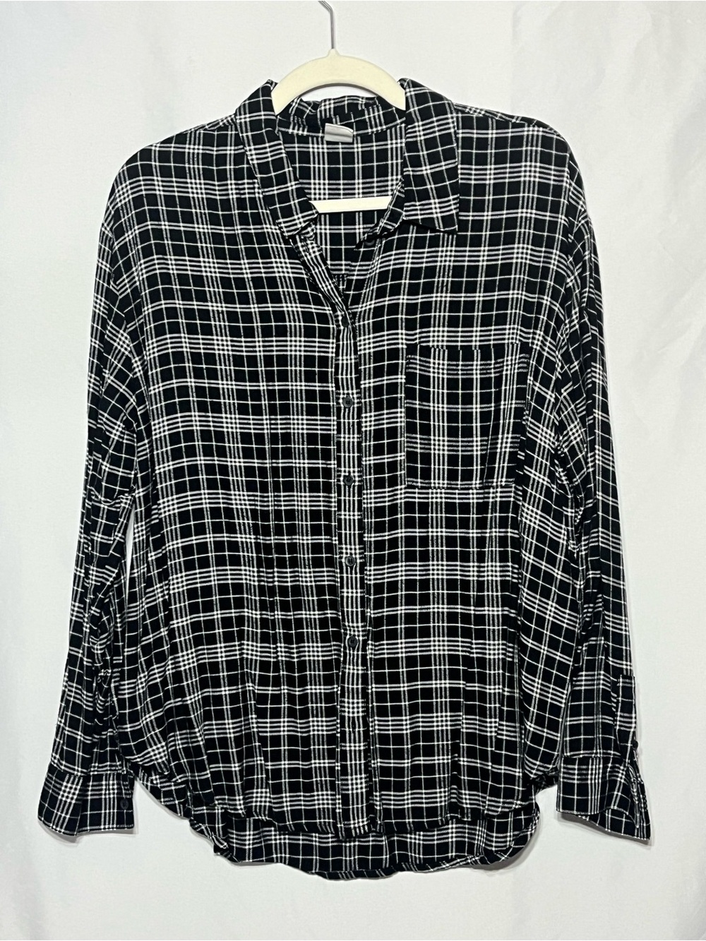 Melrose & Market Women’s Large Black/White Plaid Long Sleeve Button-Up Shirt